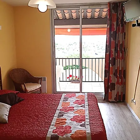 Hotel Alhambra 2*