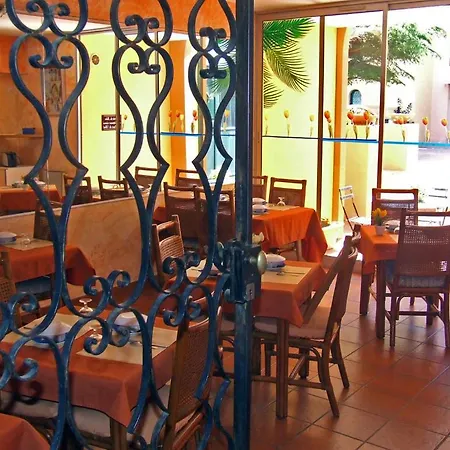 Hotel Alhambra 2*