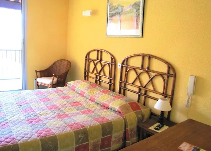 Alhambra Ξενοδοχείο 2*