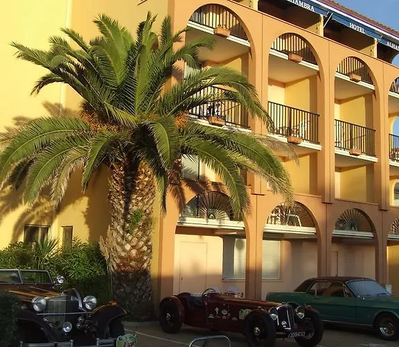 Alhambra Ξενοδοχείο 2*